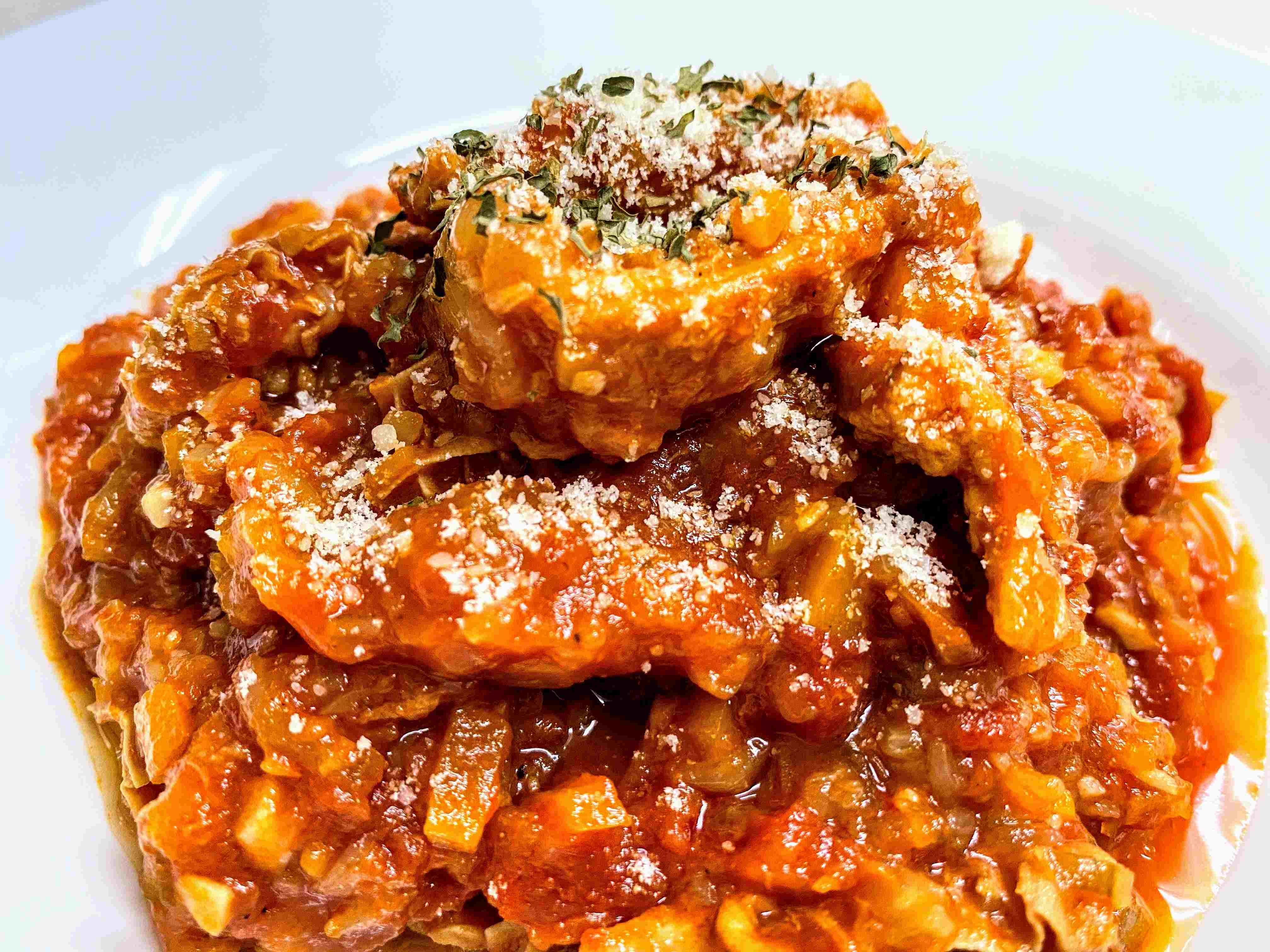 ハチノストマト